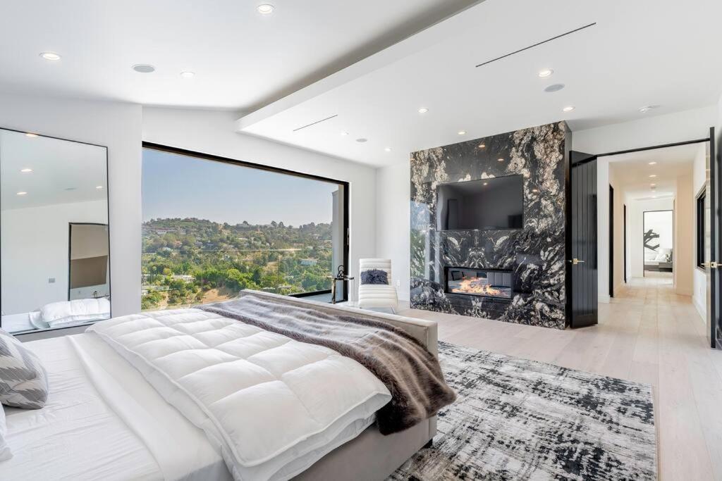 Luxurious In Bh Pool, Spa, Theater, Views Appartement *