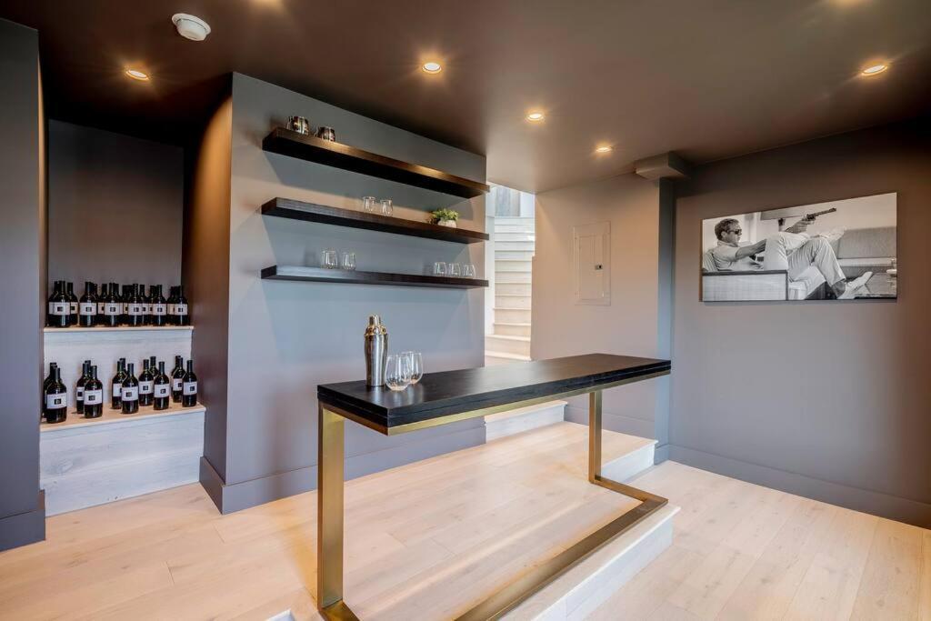 Luxurious In Bh Pool, Spa, Theater, Views Appartement